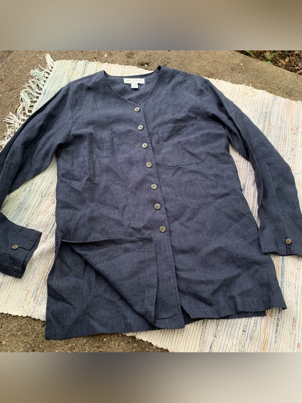 Vintage 100% linen blue long sleeve button down blouse